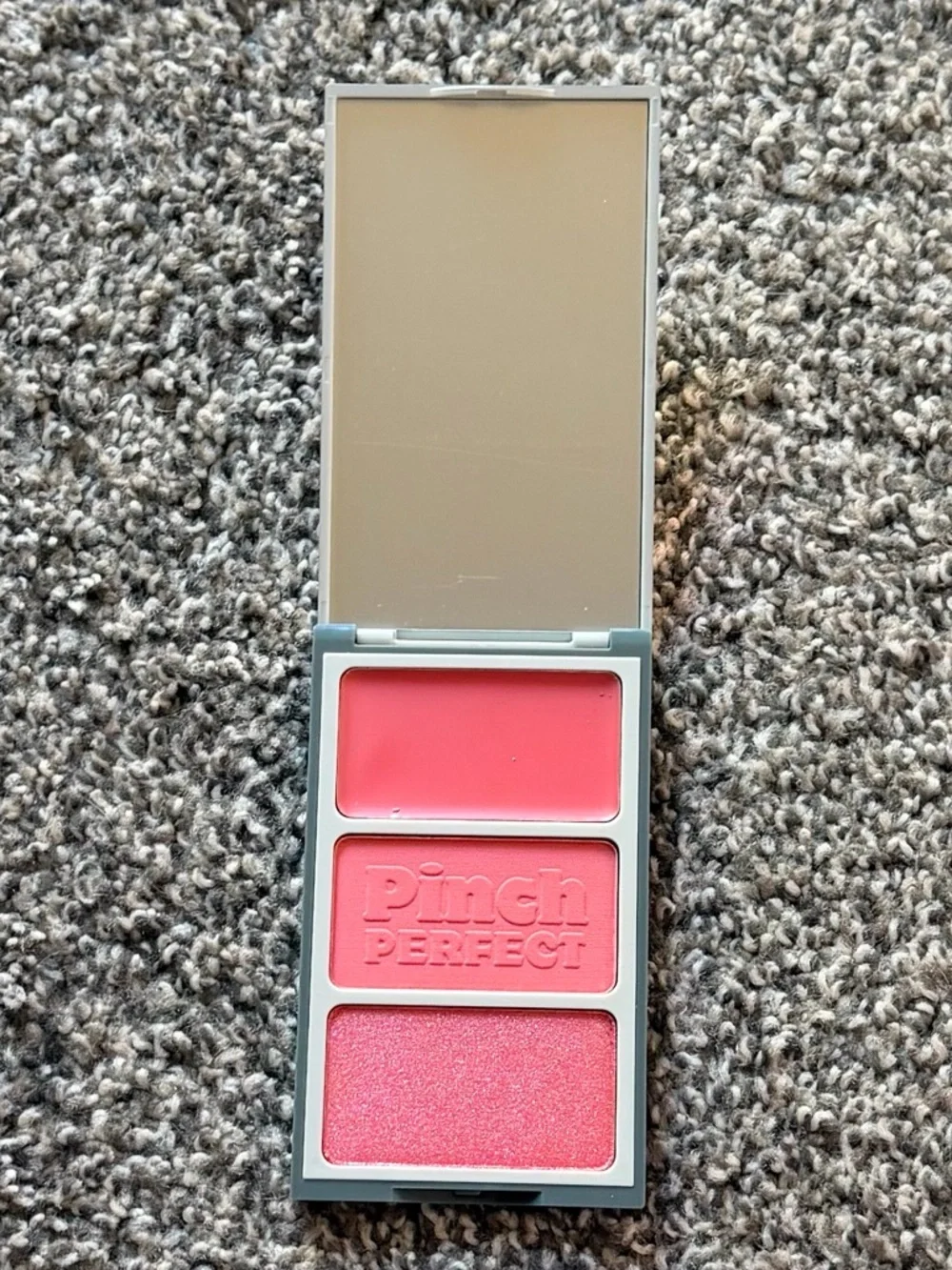 Pinch Perfect BARLEY BLUSHED Trio Blush & Lip Palette - Pink